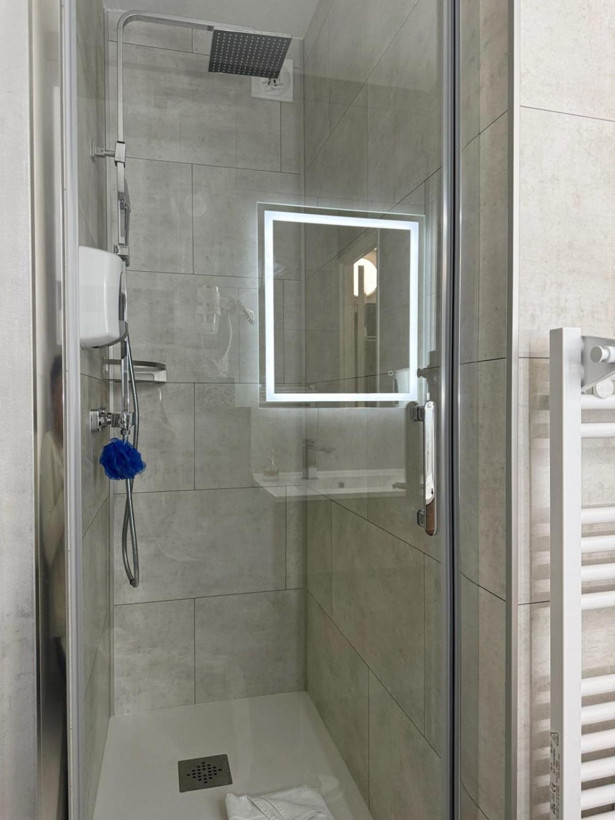 Residence New Rochelle Ла-Рошель Экстерьер фото